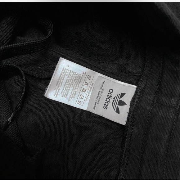 Adidas cotton shorts in original black and white. - Picture 3 of 3